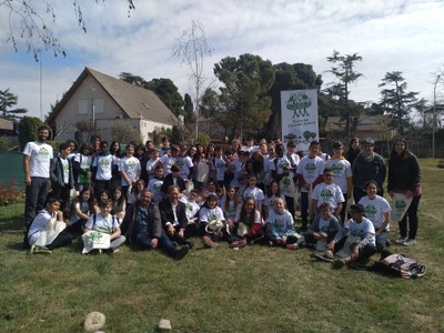 ALUMNES DE SECUNDÀRIA SENSIBILITZATS AMB EL PLANETA GRÀCIES A PLANT FOR THE PLANET 