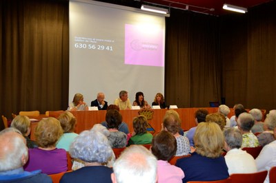 COMENÇA EL CURS DE L'AULA D'EXTENSIÓ UNIVERSITÀRIA AMB GAIREBÉ 150 inscrits.
