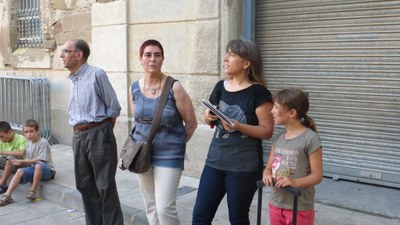 AMANTS DE LA POESIA RECORREN ELS CARRERS DE GUISSONA AMB L’ITINERARI DE JORDI PÀMIAS