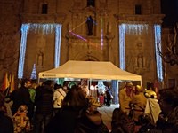 EL PATGE KARIM I LA PATGESSA XUMET ARRIBEN A GUISSONA