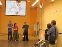Exposició d’Ivan Oliver a la Biblioteca de Guissona, última activitat de 7lletres abans del lliurament del premi. 