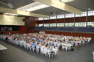 Guissona celebra la 12a edició del Dinar de la Gent Gran amb gairebé 300 assistents majors de 65 anys. 