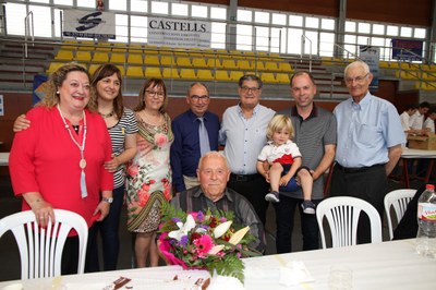 HOMENATGE A LA GENT GRAN