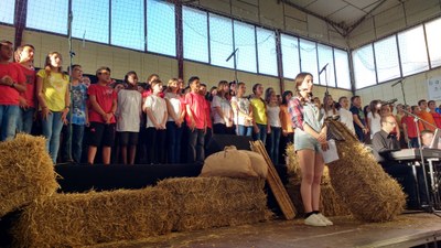 LA COMÈDIA DEL GALL, PRIMERA CANTATA INTERESCOLAR