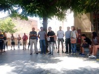 MÉS DE TRESCENTS GUISSONECS I GUISSONENQUES ES REUNEIXEN DAVANT L’AJUNTAMENT EN CONTRA DELS ATEMPTATS DE BARCELONA I CAMBRILS