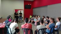 Un grup de joves de Guissona participen als camps de treball local. 