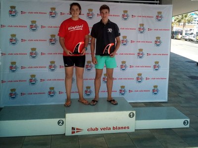 Una guissonenca primera fèmina en Techno sub 17 al campionat de Windsurf de Catalunya