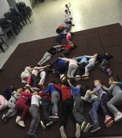 Taller de castells pels alumnes de P5 a càrrec dels Margeners de Guissona