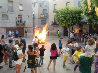 TRADICIONAL REVETLLA DE SANT JOAN A CAPDEVILA