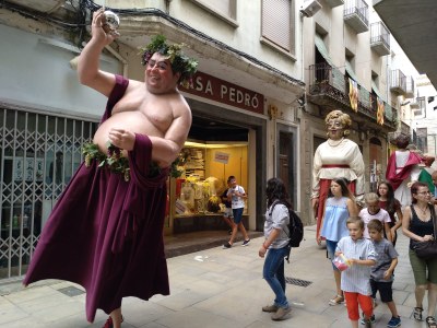 TRET DE SORTIDA DELS CAPVESPRES A ROMANA AMB CERCAVILA I TEATRE