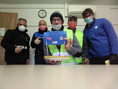 ELS VIGILANTS MUNICIPALS I LA BRIGADA FELICITEN ELS ANIVERSARIS EN CONFINAMENT